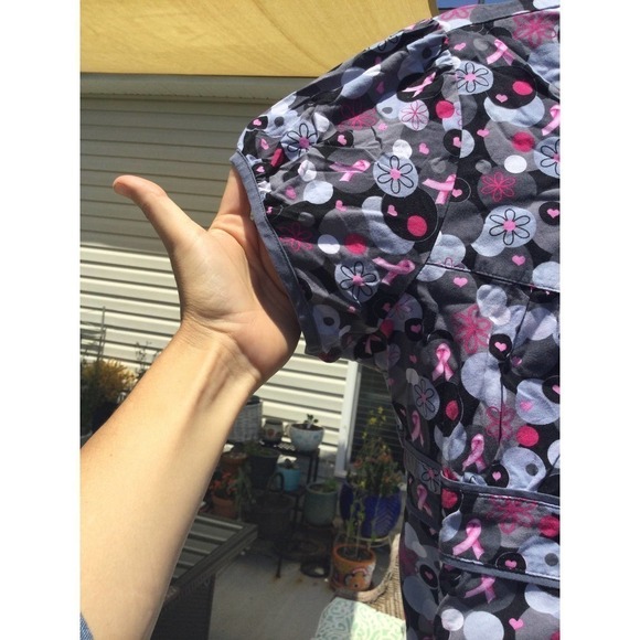 White cross m medium grey scrubs top womens nurse medical pink ribbon komen - Picture 8 of 13